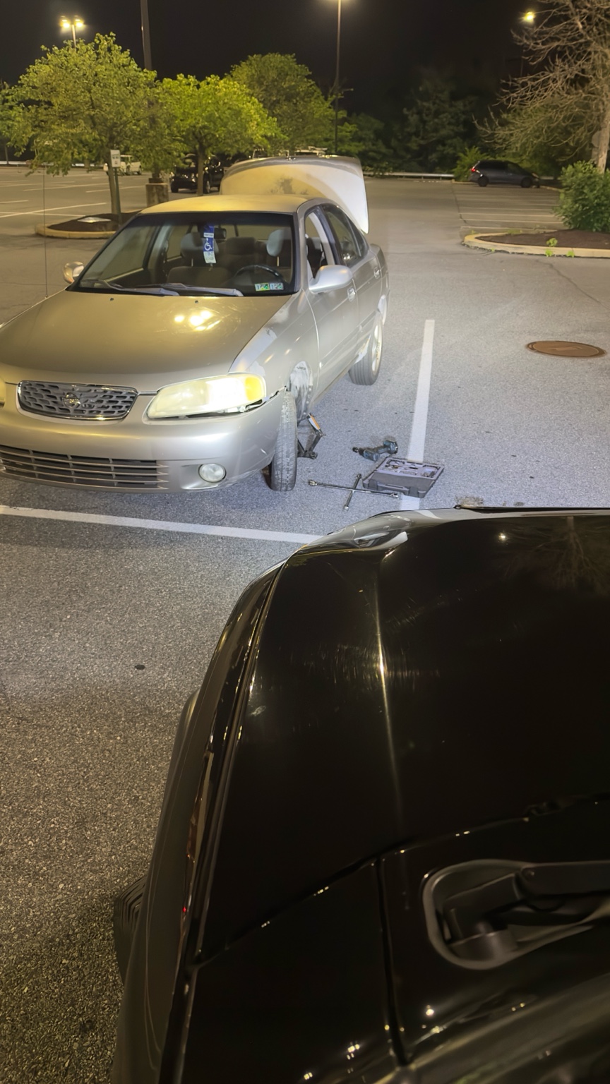 car-in-distress1